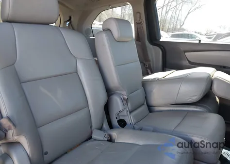 2016 Honda Odyssey Touring/Touring Elite z USA, uszkodzony, nr VIN 5FNRL5H93GB054841